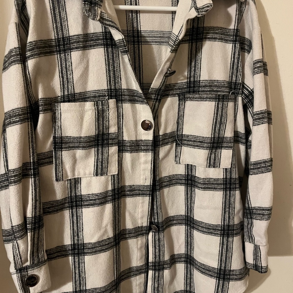 Black/white button down